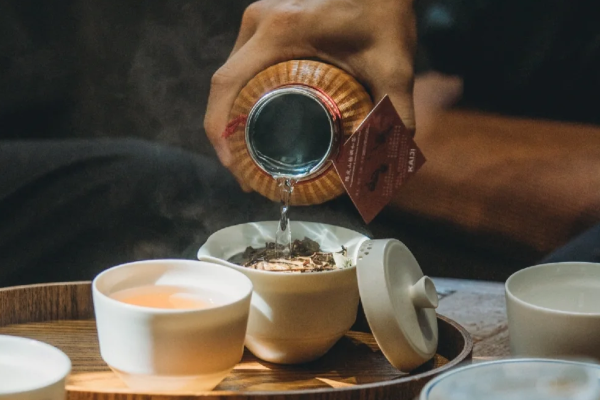 畅饮茶香，体验健康生活：开吉茶馆带您走进茶饮新时代.png